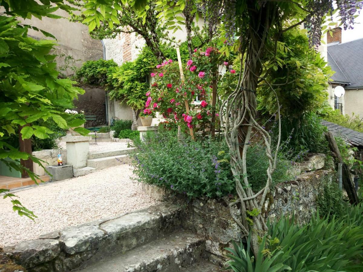 Hotel Le Petit Jardin Yoyo Monts Zewnętrze zdjęcie